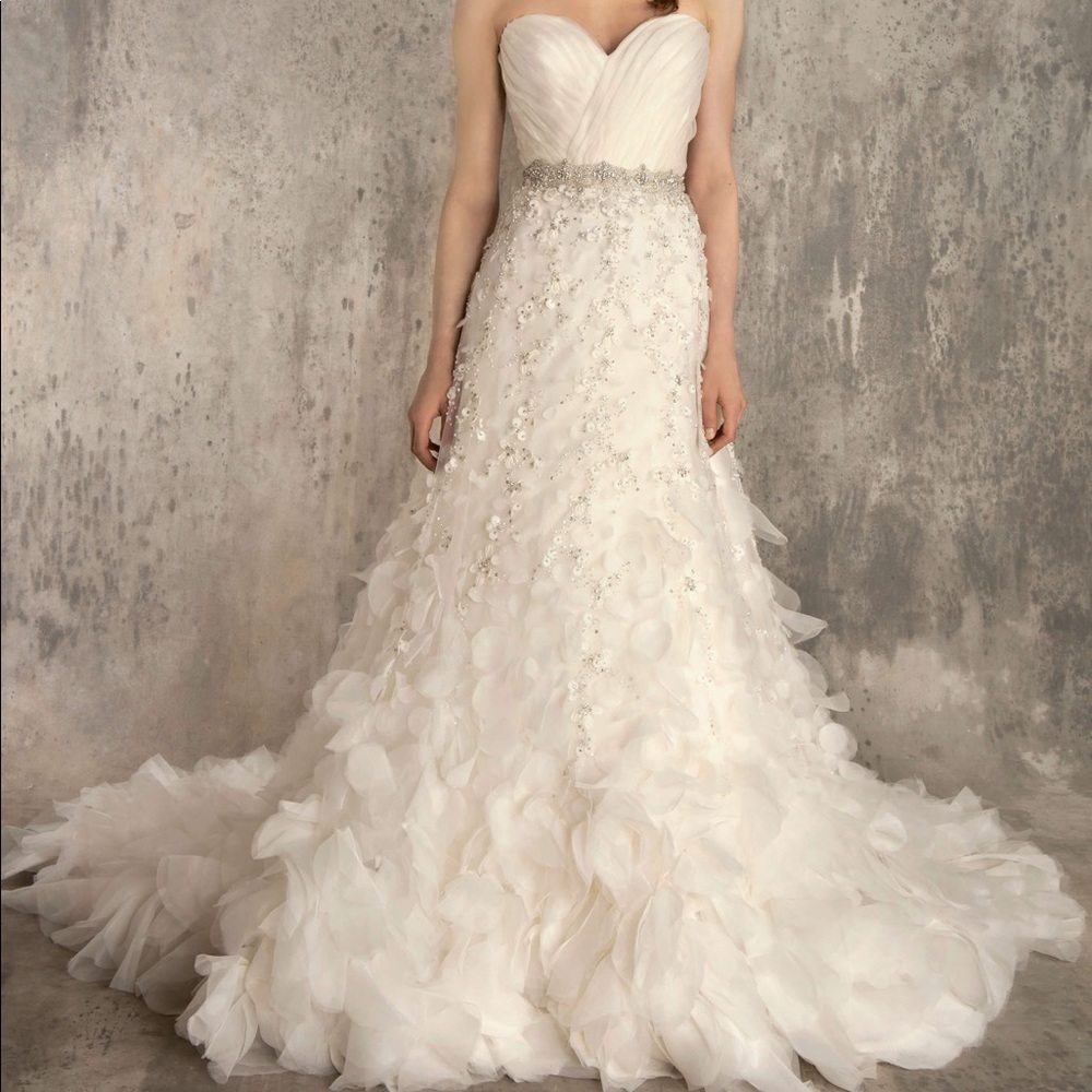 Enaura Wedding Dress/Gown